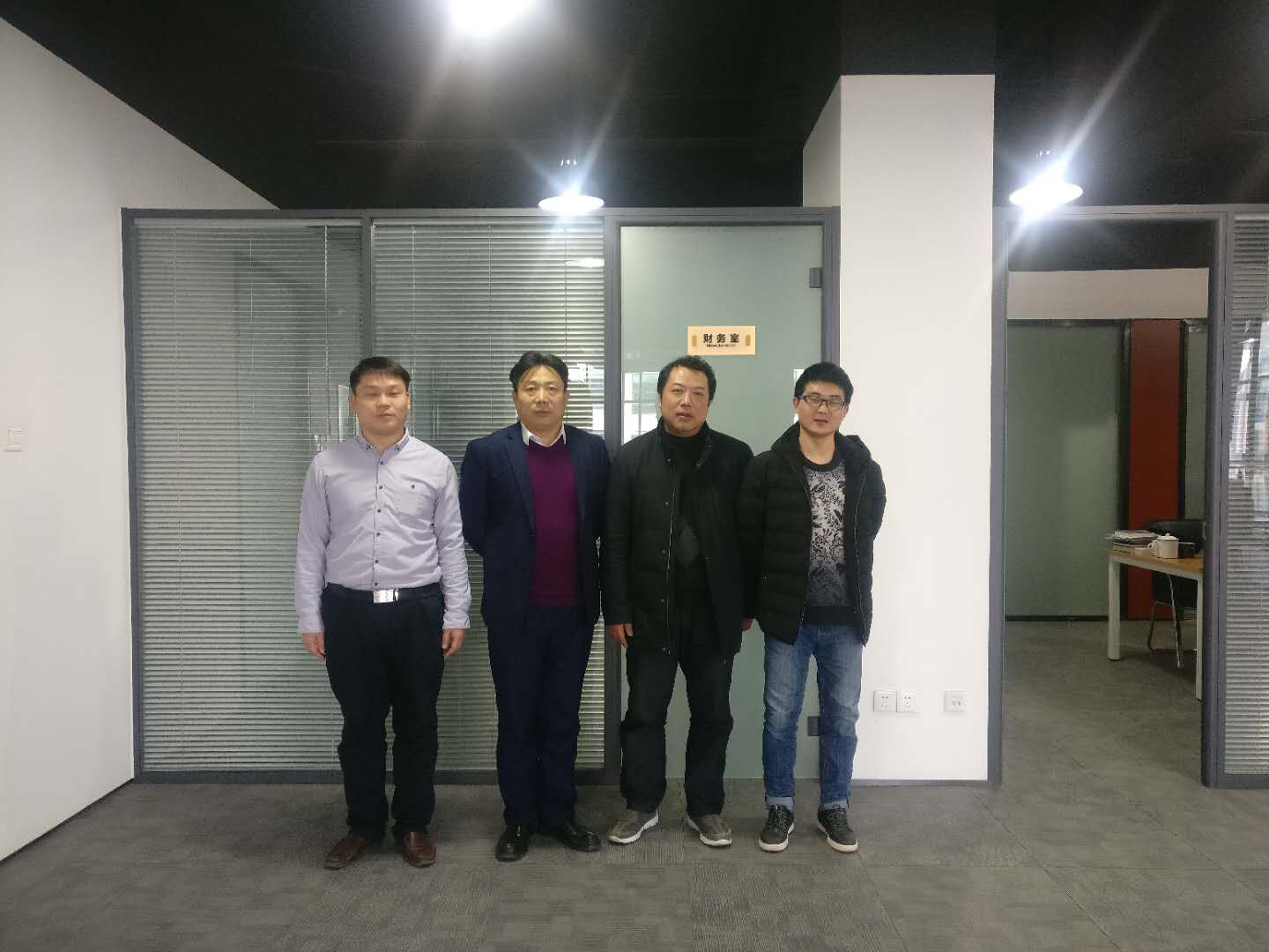 &#21315;&#20159;&#24179;&#21488;&#95;&#21315;&#20159;&#65288;&#20013;&#22269;&#65289;&#19968;&#31449;&#24335;&#26381;&#21153;&#24179;&#21488;